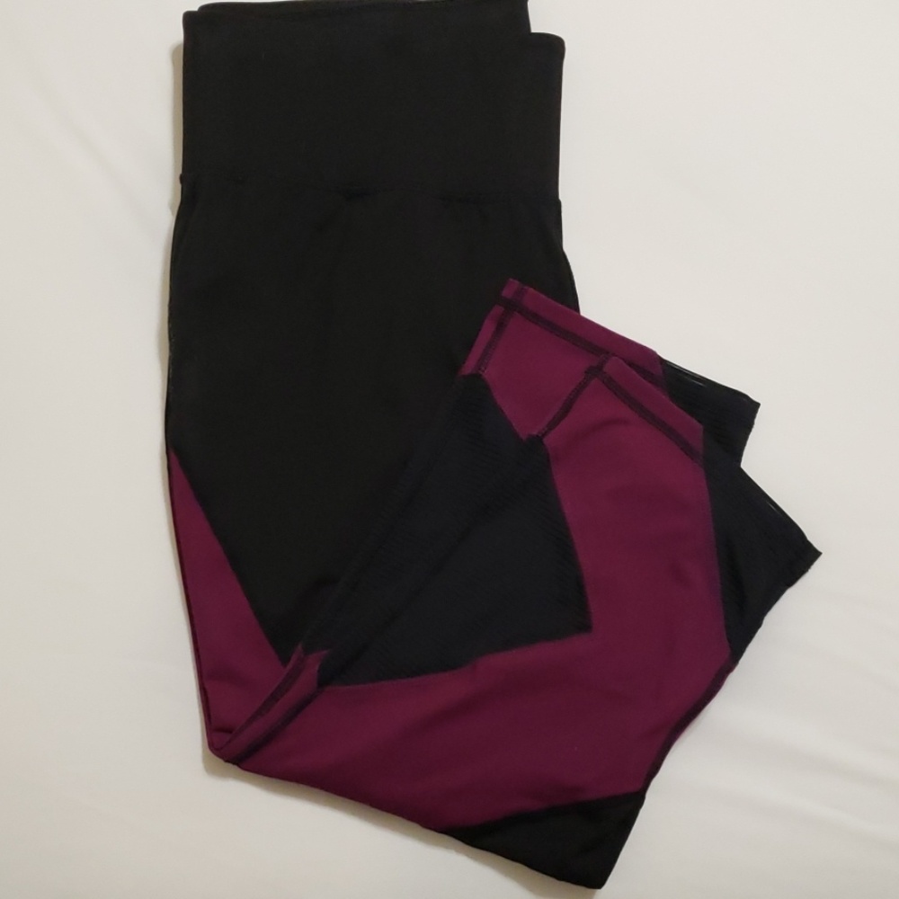 Livi Active Capri Leggings